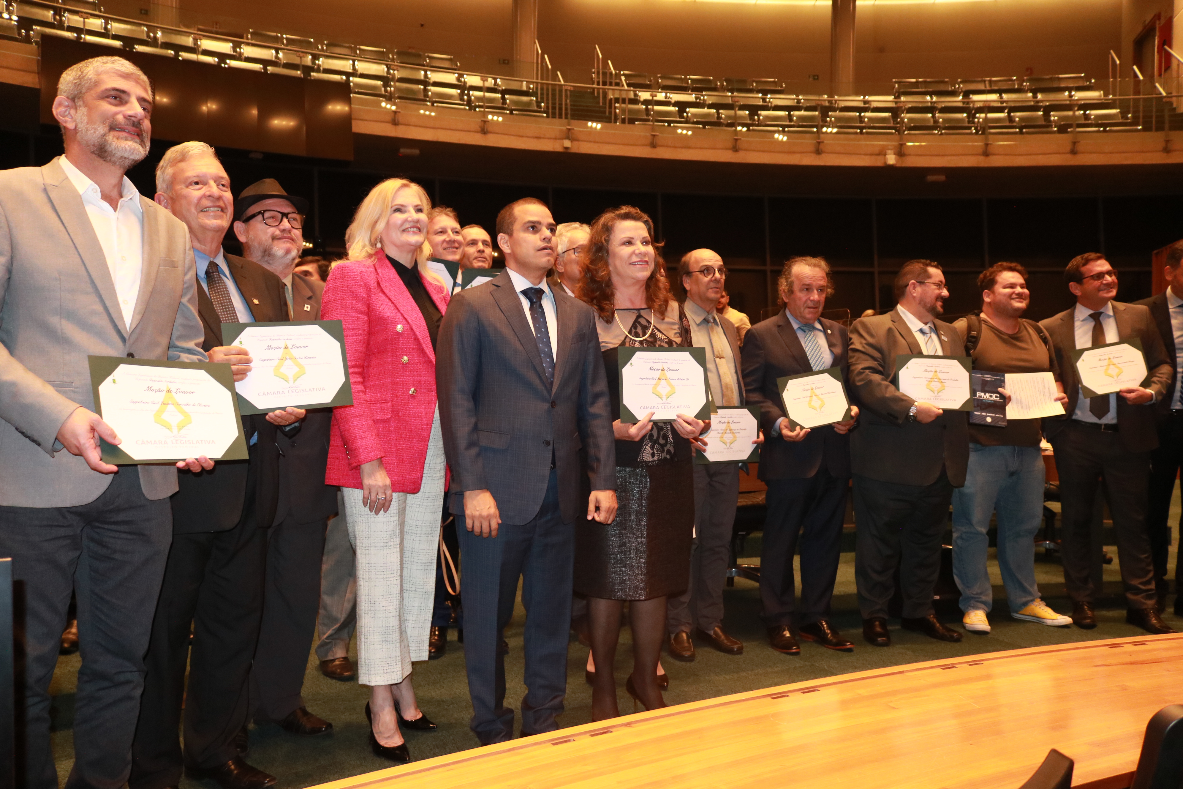 Entrega dos certificados ao CLDF